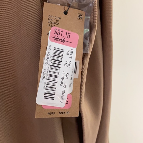 Cremieux Tan Blouse size large NWT - Picture 4 of 5